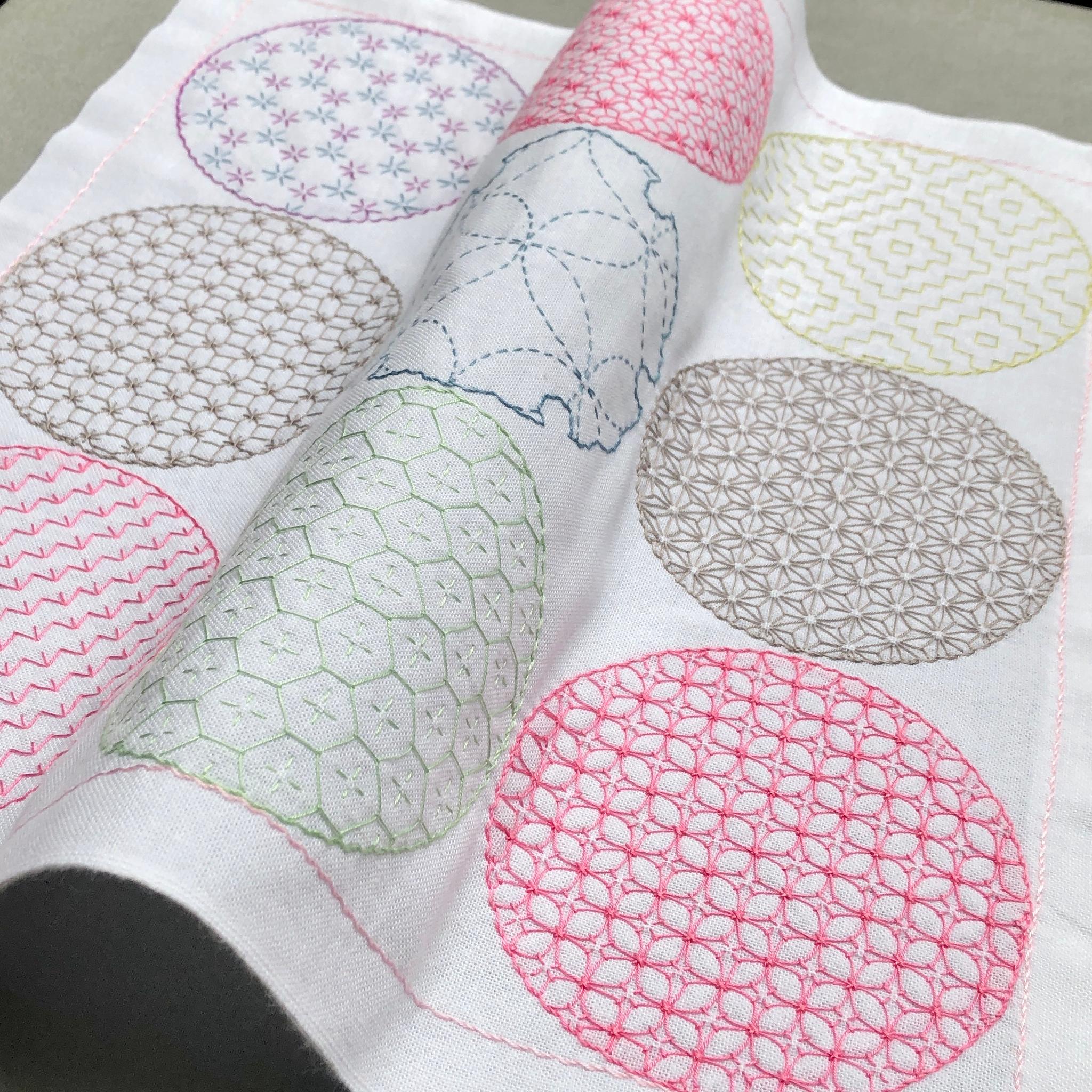 刺し子の花ふきん【一目刺しの寄せ模様㉘】春＊花