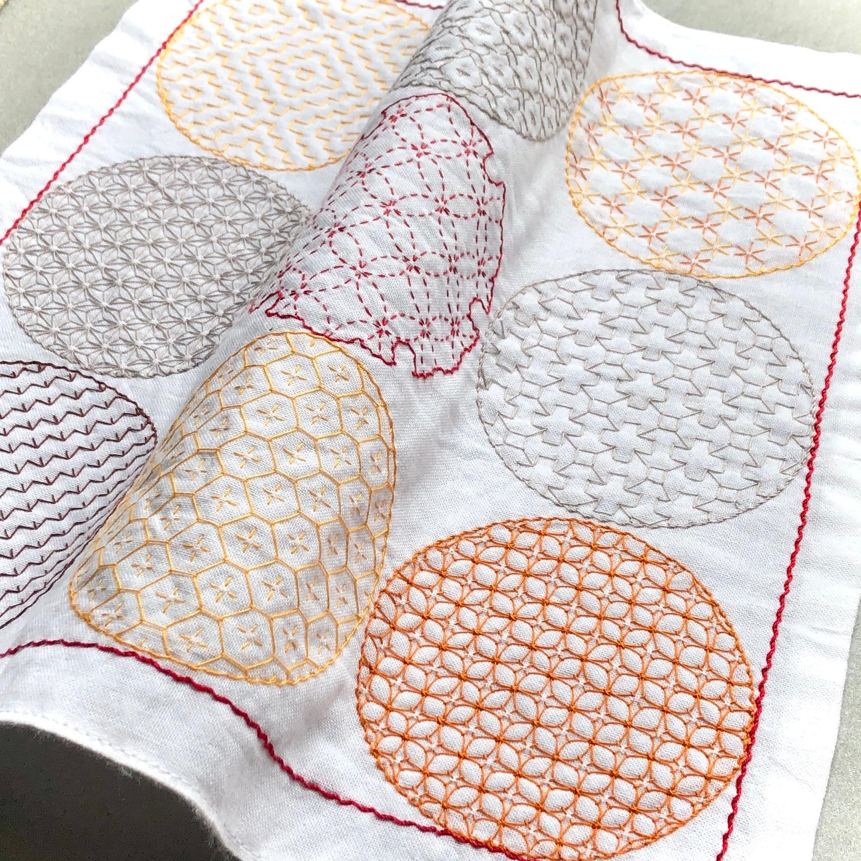 刺し子の花ふきん【一目刺しの寄せ模様㉖】